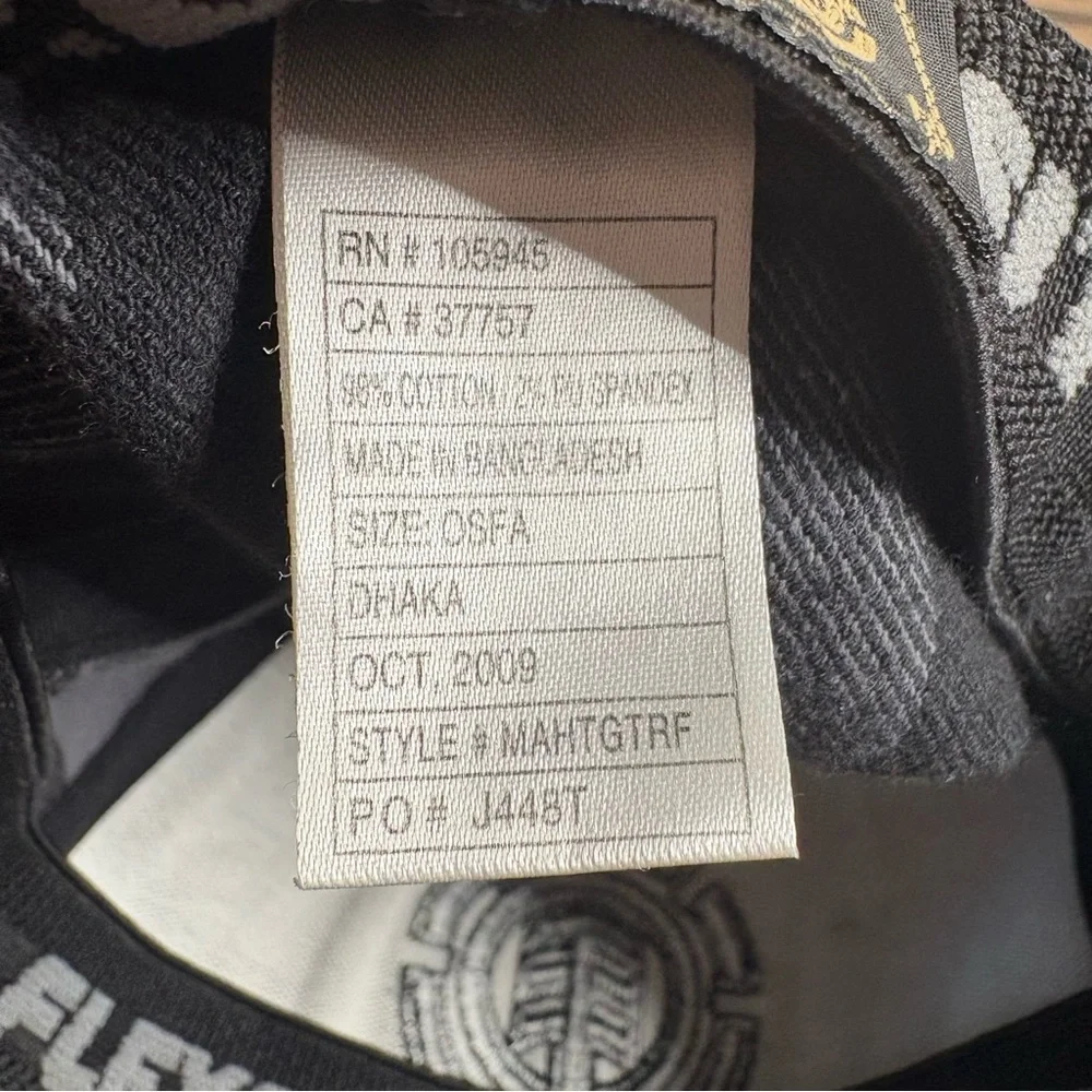 Element Skateboard Hat Men's Flexfit Plaid Gray Black Skateboard Cap OSFA Crowns